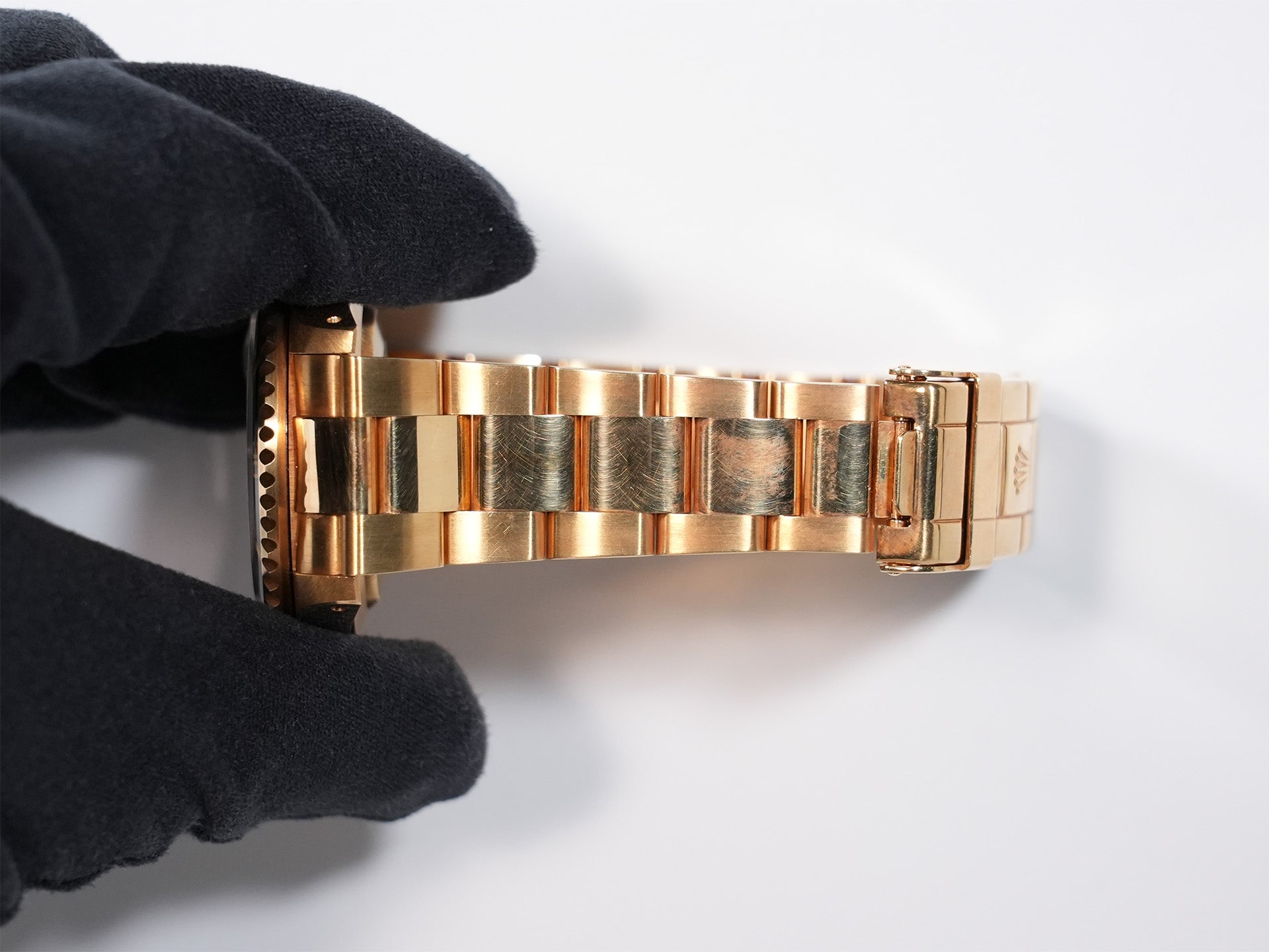 Rolex Submariner Date Ref. 16618 Yellow Gold Black Dial Used h9c9bkgf