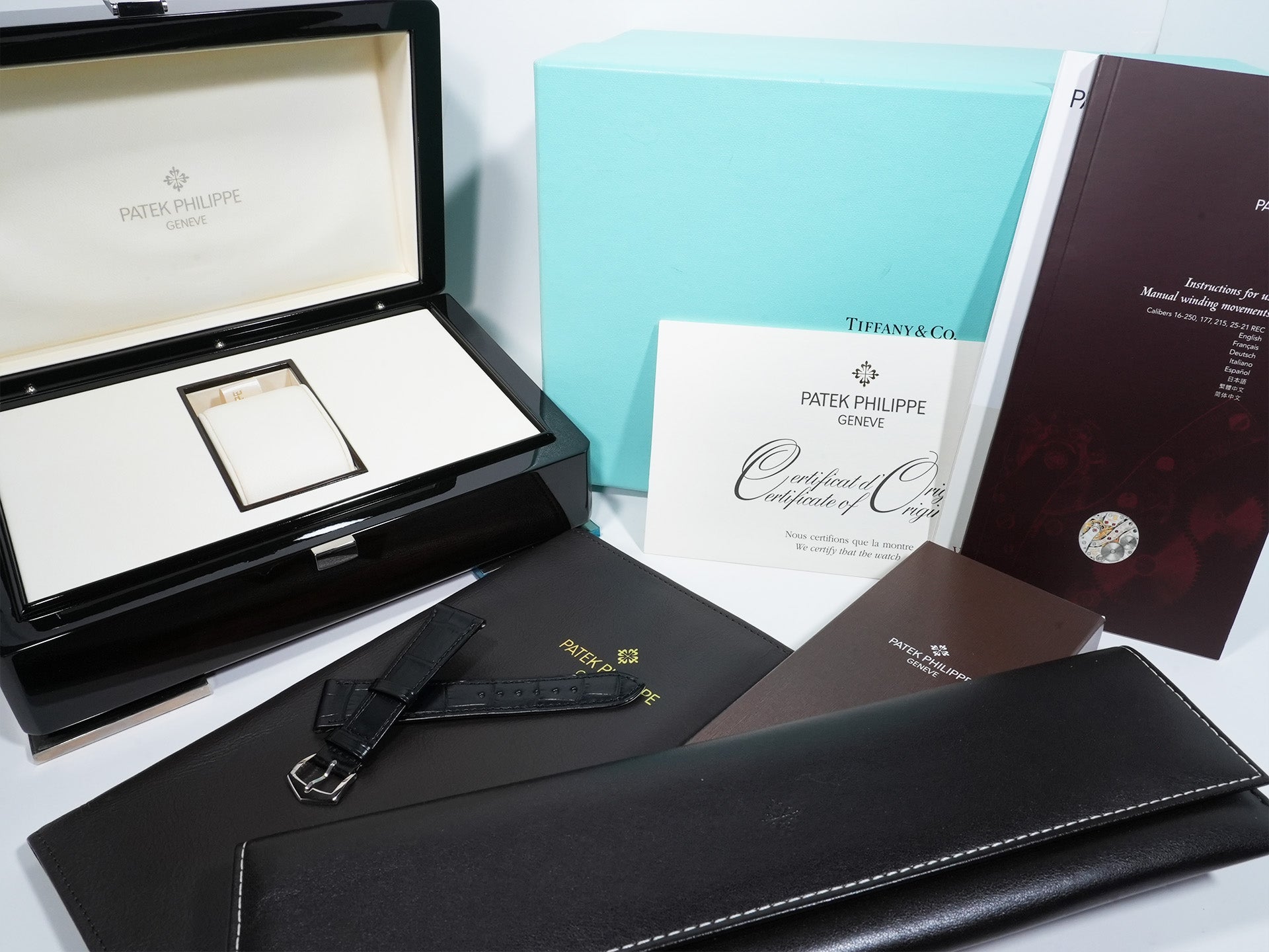 パテックフィリップ カラトラバ TIFFANY＆CO. Ref.5196G-001 ホワイトゴールド シルバー文字盤 中古 autadbpc