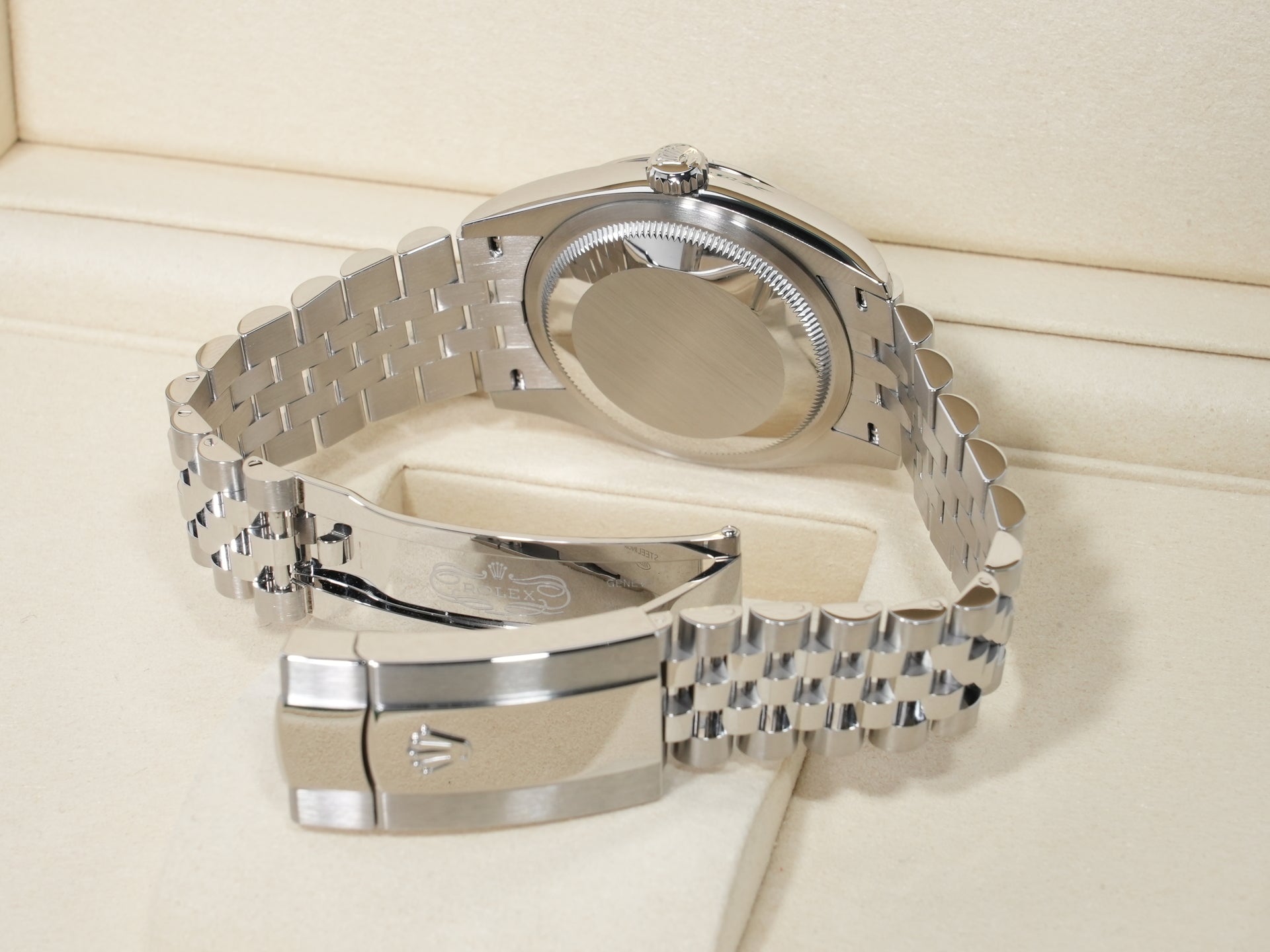 Rolex Datejust 36 Ref. 126200 Stainless Steel Slate Roman Dial Jubilee Bracelet Unused a43rehij