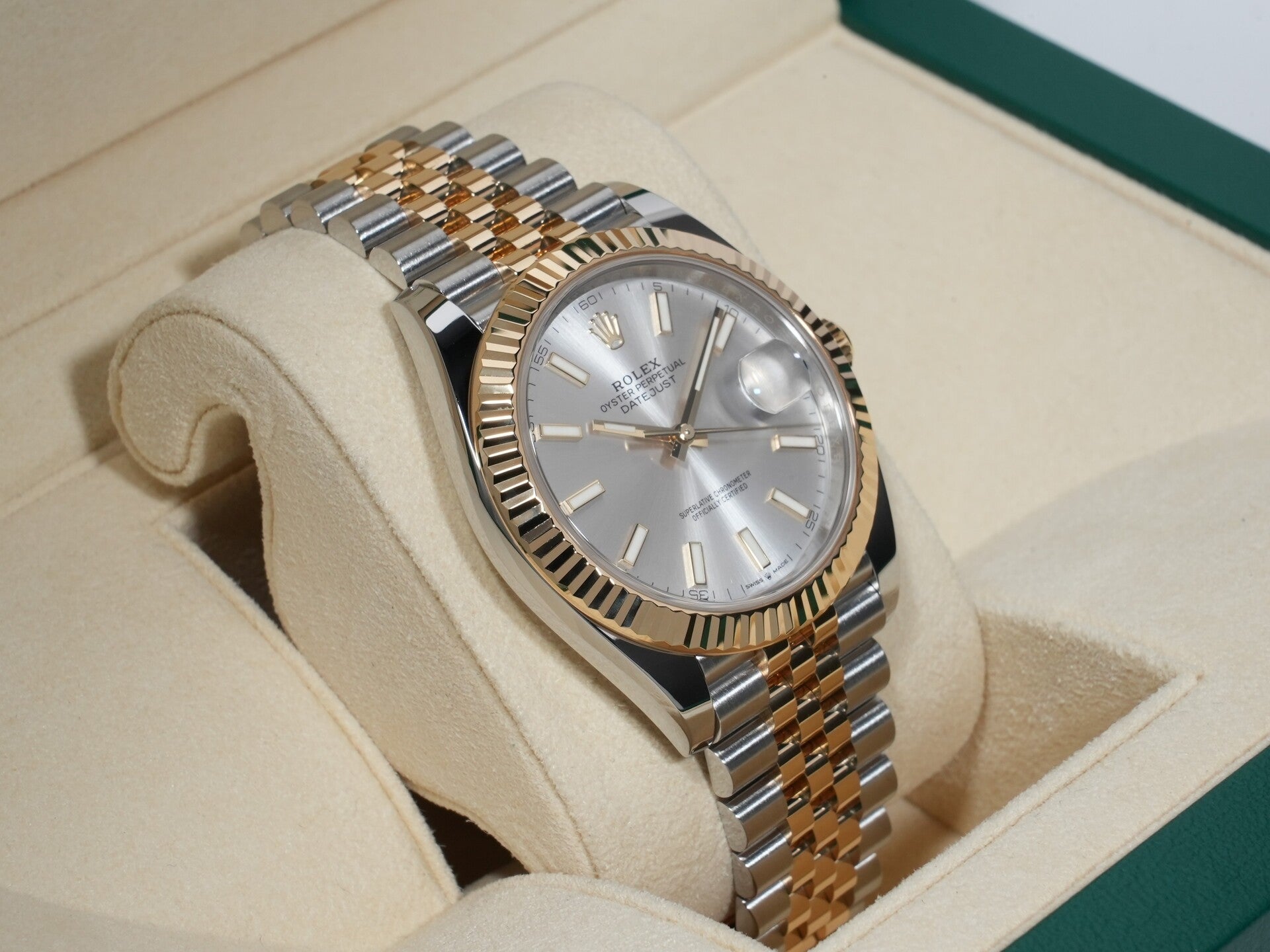 Rolex Datejust 41 Ref. 126333 Stainless Steel/Yellow Gold Silver Dial Jubilee Bracelet Excellent Condition uzpj98ia