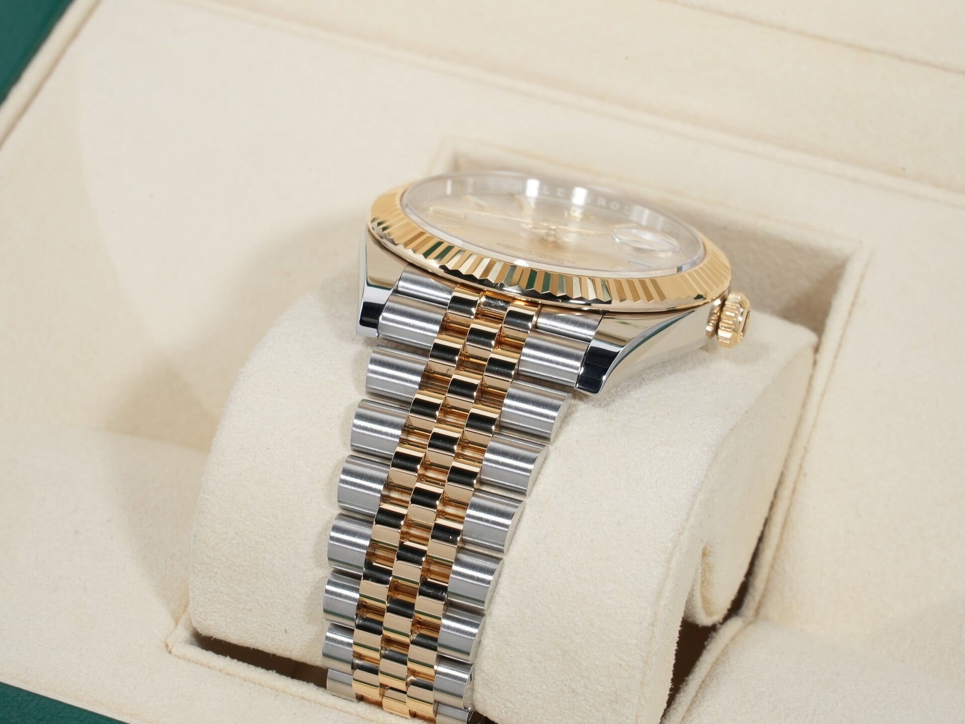 Rolex Datejust 41 Ref. 126333 Stainless Steel/Yellow Gold Silver Dial Jubilee Bracelet Excellent Condition uzpj98ia