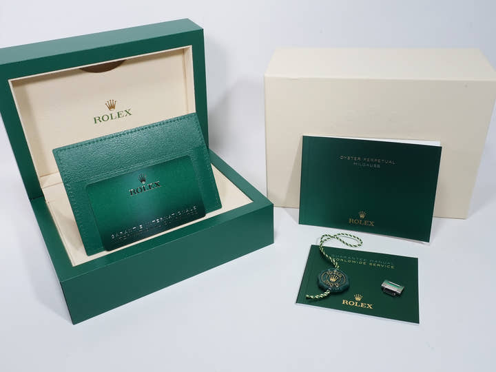 Rolex Milgauss Ref. 116400GV Stainless Steel Black Dial Unused fc4rkko8