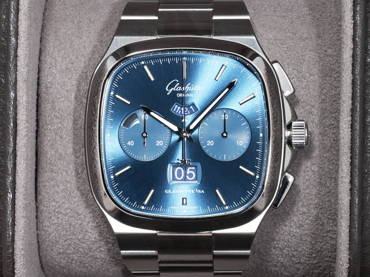 Glashütte Original Seventies Chronograph Panorama Date Ref. 1-37-02-08-02-70 Stainless Steel Blue Dial Unused 5r4fn62h
