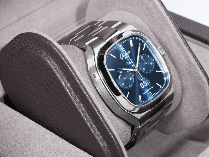 Glashütte Original Seventies Chronograph Panorama Date Ref. 1-37-02-08-02-70 Stainless Steel Blue Dial Unused 5r4fn62h