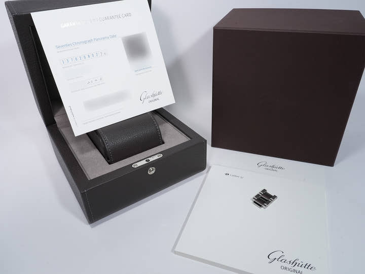 Glashütte Original Seventies Chronograph Panorama Date Ref. 1-37-02-08-02-70 Stainless Steel Blue Dial Unused 5r4fn62h