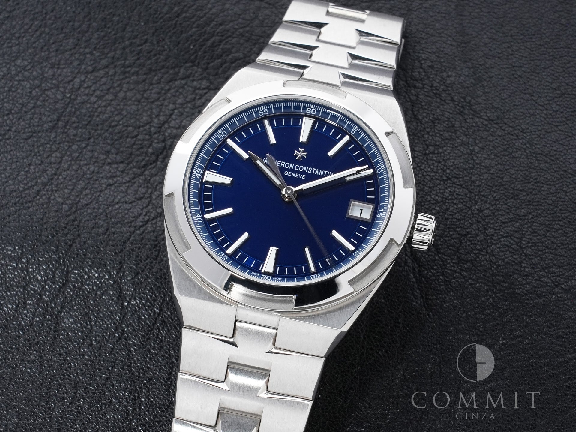 Vacheron Constantin Overseas Ref. 4500V/110A-B128 Stainless Steel Blue Dial Excellent Used Condition jjwb3qi8