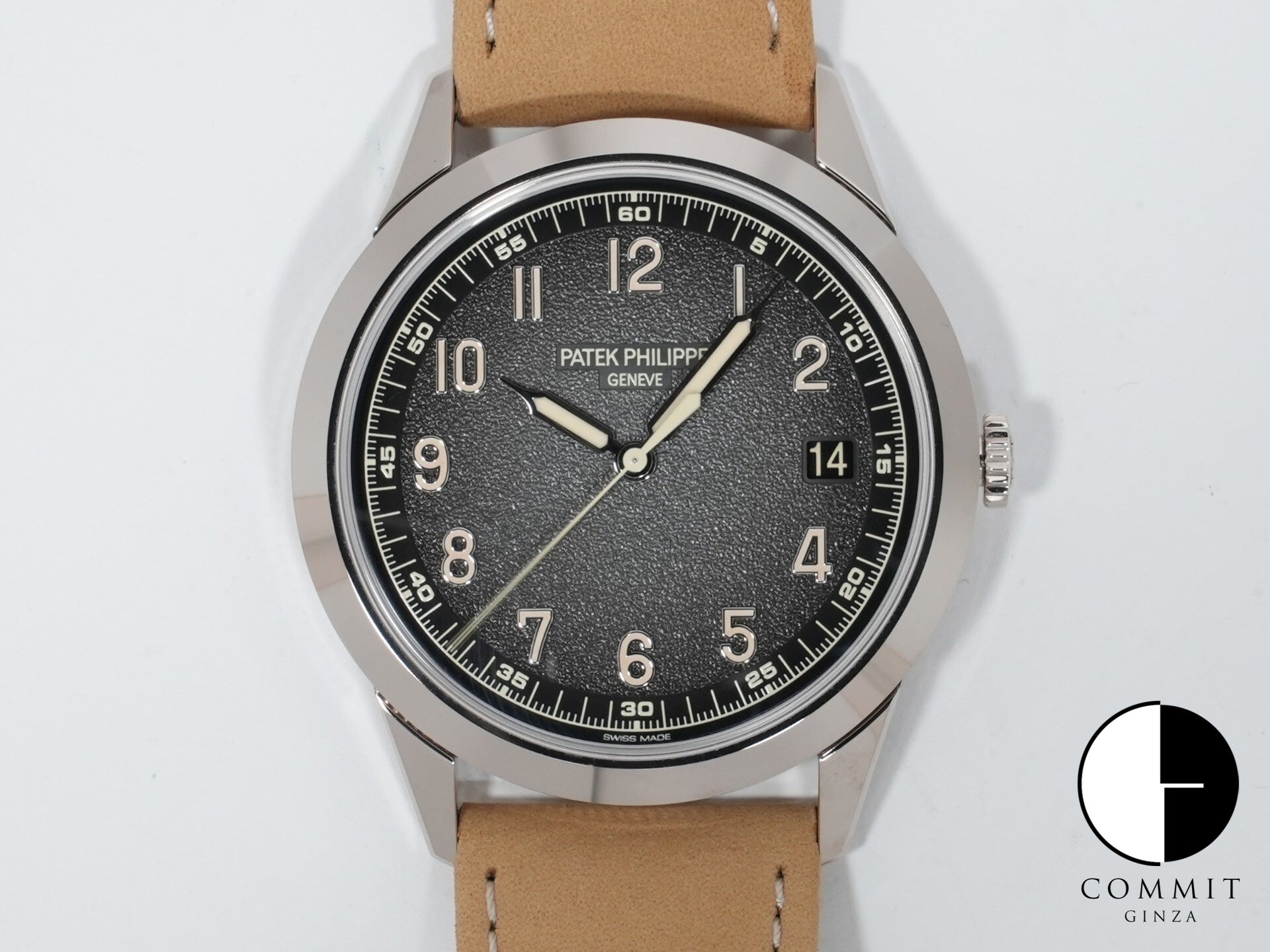 Patek Philippe Calatrava Ref. 5226G-001 White Gold Black Gradated Textured Lacquered Anthracite Dial Unused ntrr5sx6