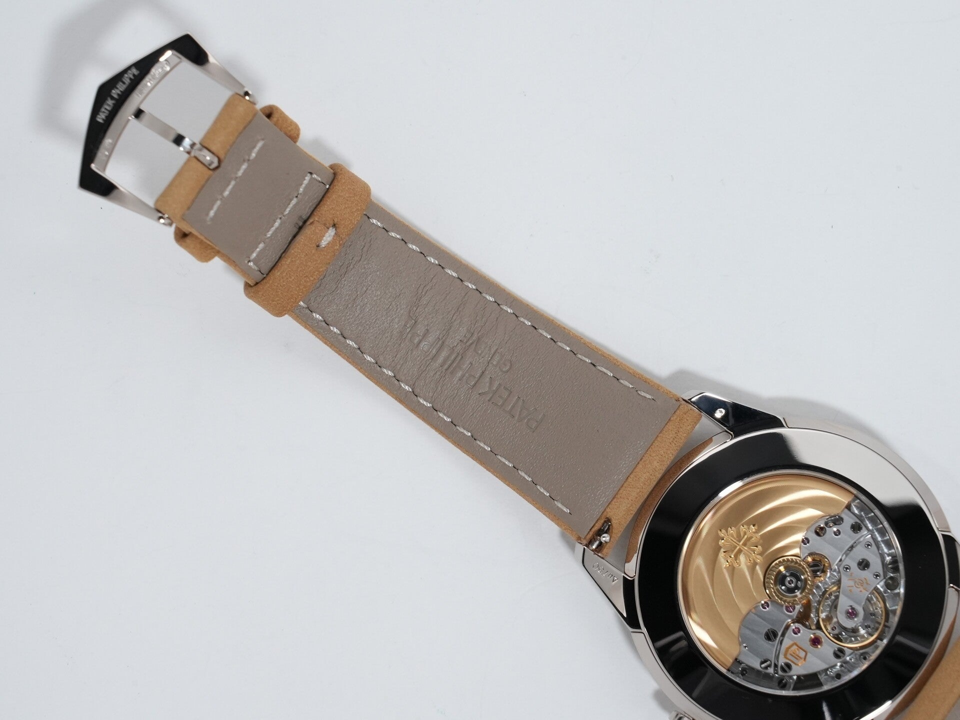 Patek Philippe Calatrava Ref. 5226G-001 White Gold Black Gradated Textured Lacquered Anthracite Dial Unused ntrr5sx6
