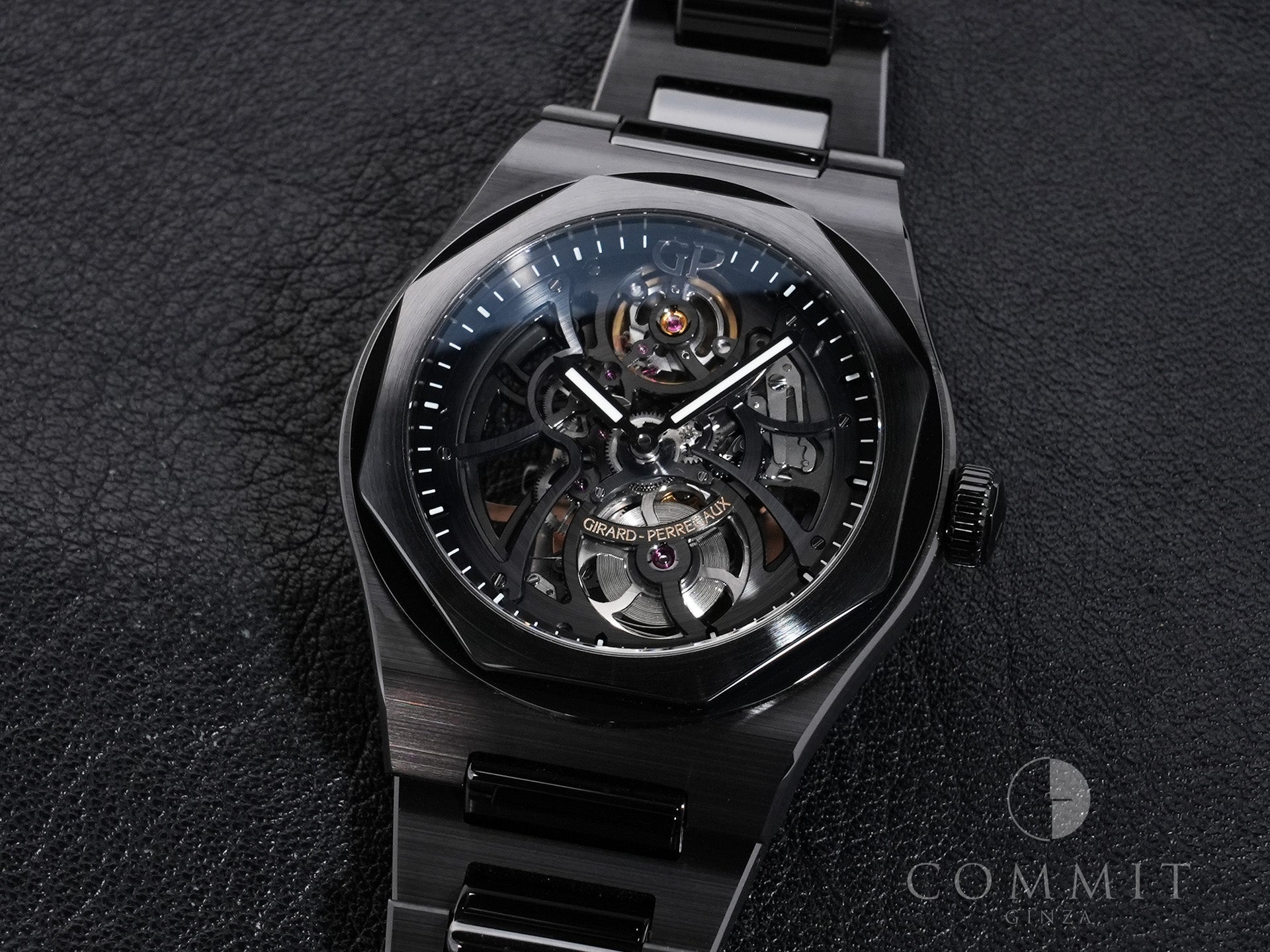 Girard Perregaux Laureato Skeleton Ceramic Ref. 81015-32-001-32A Black Ceramic Skeleton Dial Excellent Condition 9pznugoi