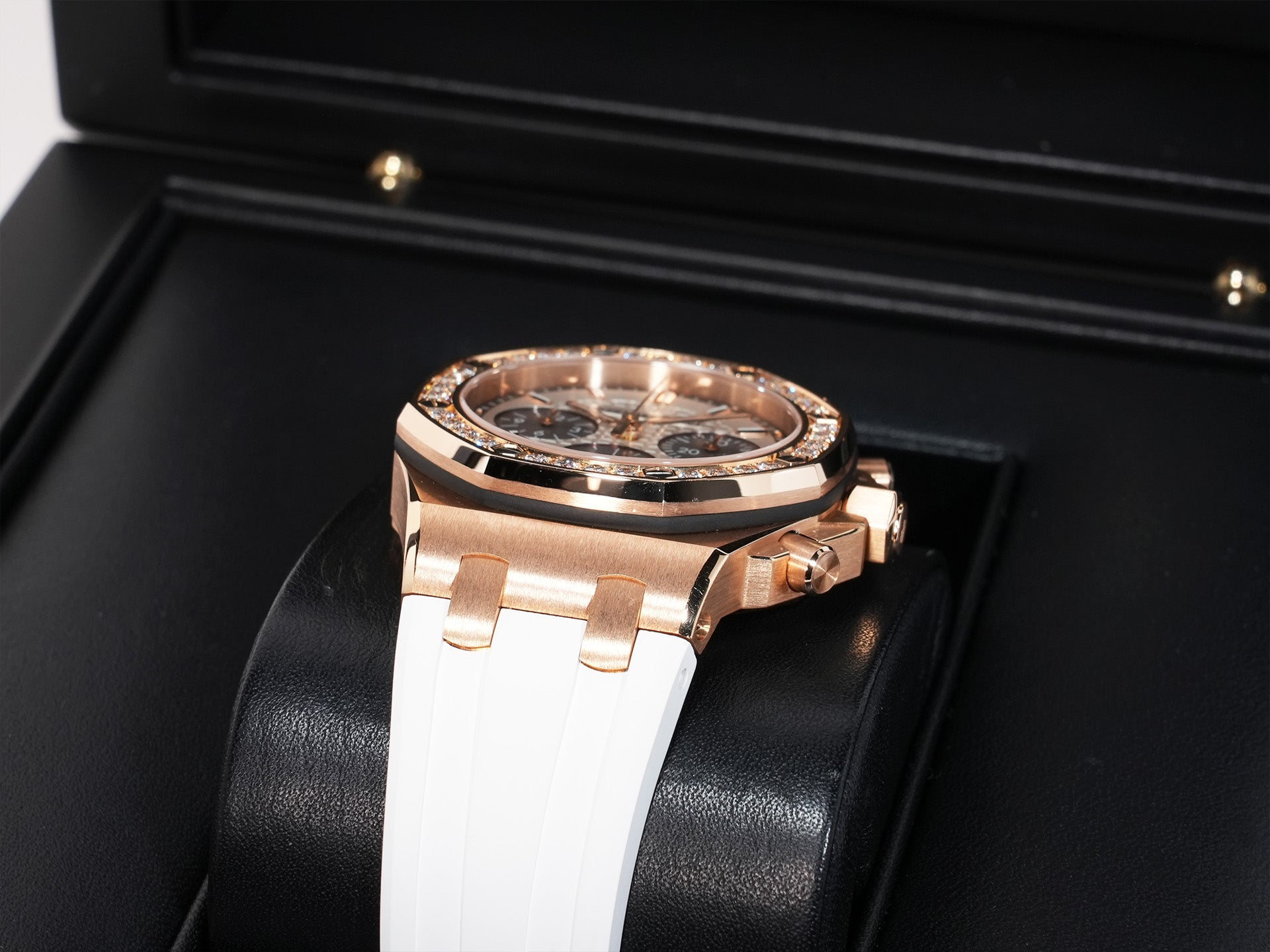 Audemars Piguet Royal Oak Offshore Chronograph Ref.26231OR.ZZ.D003CA.01 Pink Gold Silver x Black Dial Used A cky3qchy