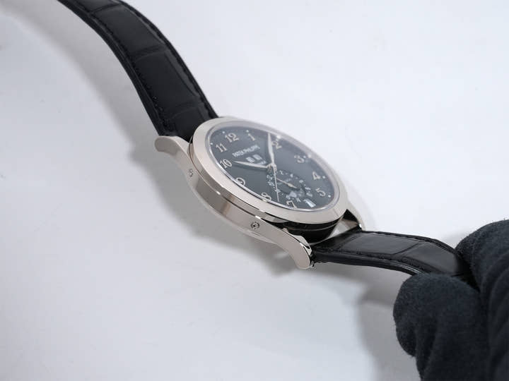 パテックフィリップ アニュアルカレンダー ムーンフェイズ TIFFANY＆CO. Ref.5396G-012 ホワイトゴールド ブラック文字盤 美中古 9jovmryy