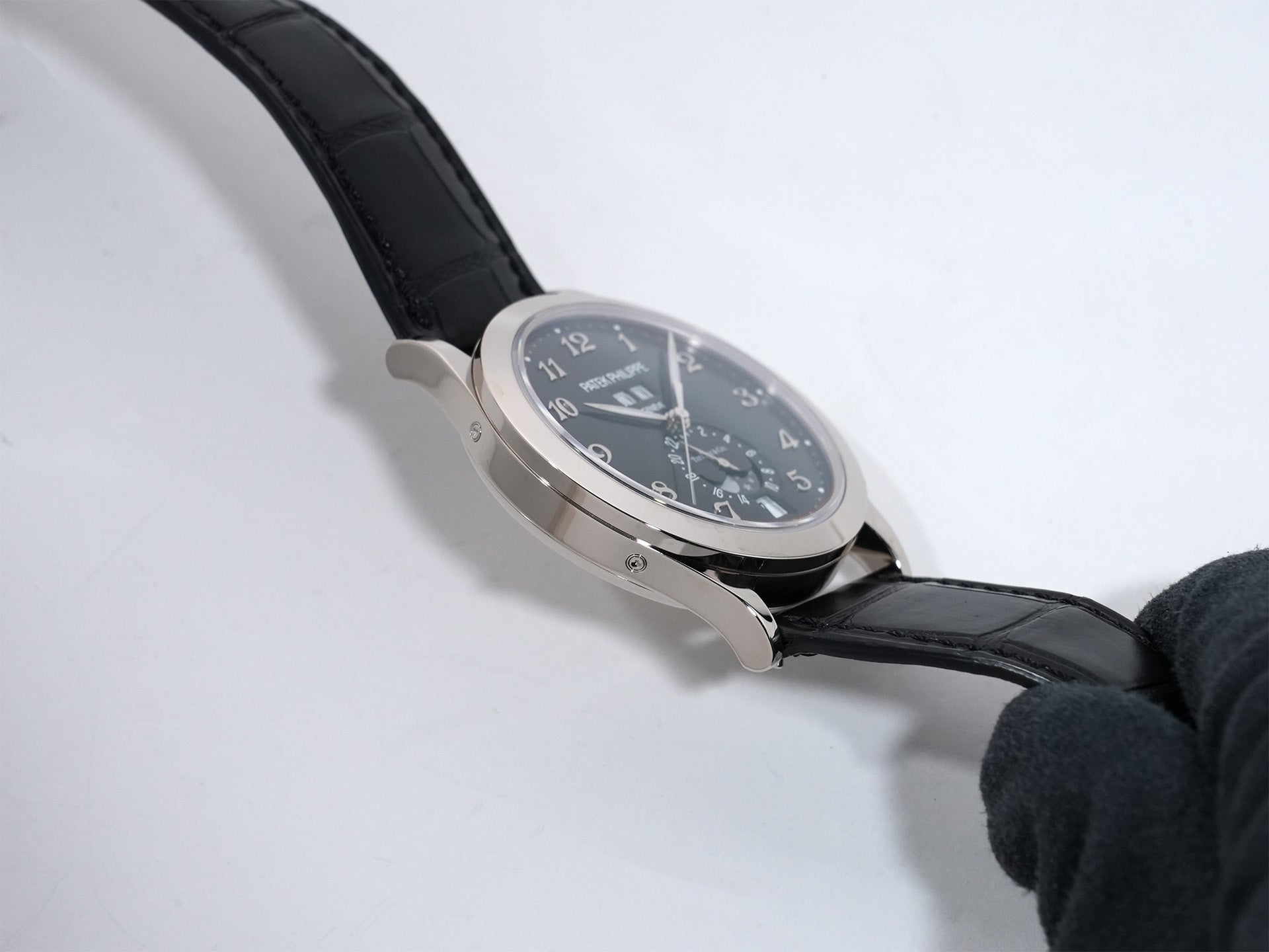 パテックフィリップ アニュアルカレンダー ムーンフェイズ TIFFANY＆CO. Ref.5396G-012 ホワイトゴールド ブラック文字盤 美中古 9jovmryy