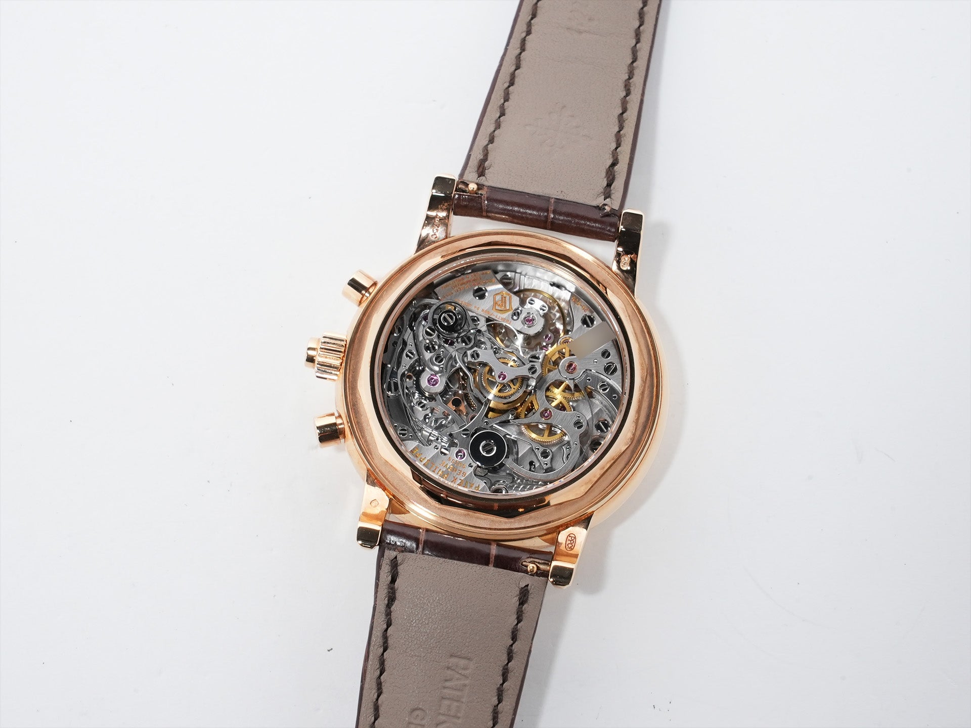 パテックフィリップ パーペチュアルカレンダー スプリットセコンド クロノグラフ Ref.5204R-001 ローズゴールド シルバーオパーリン文字盤 中古 wdrw8dyc