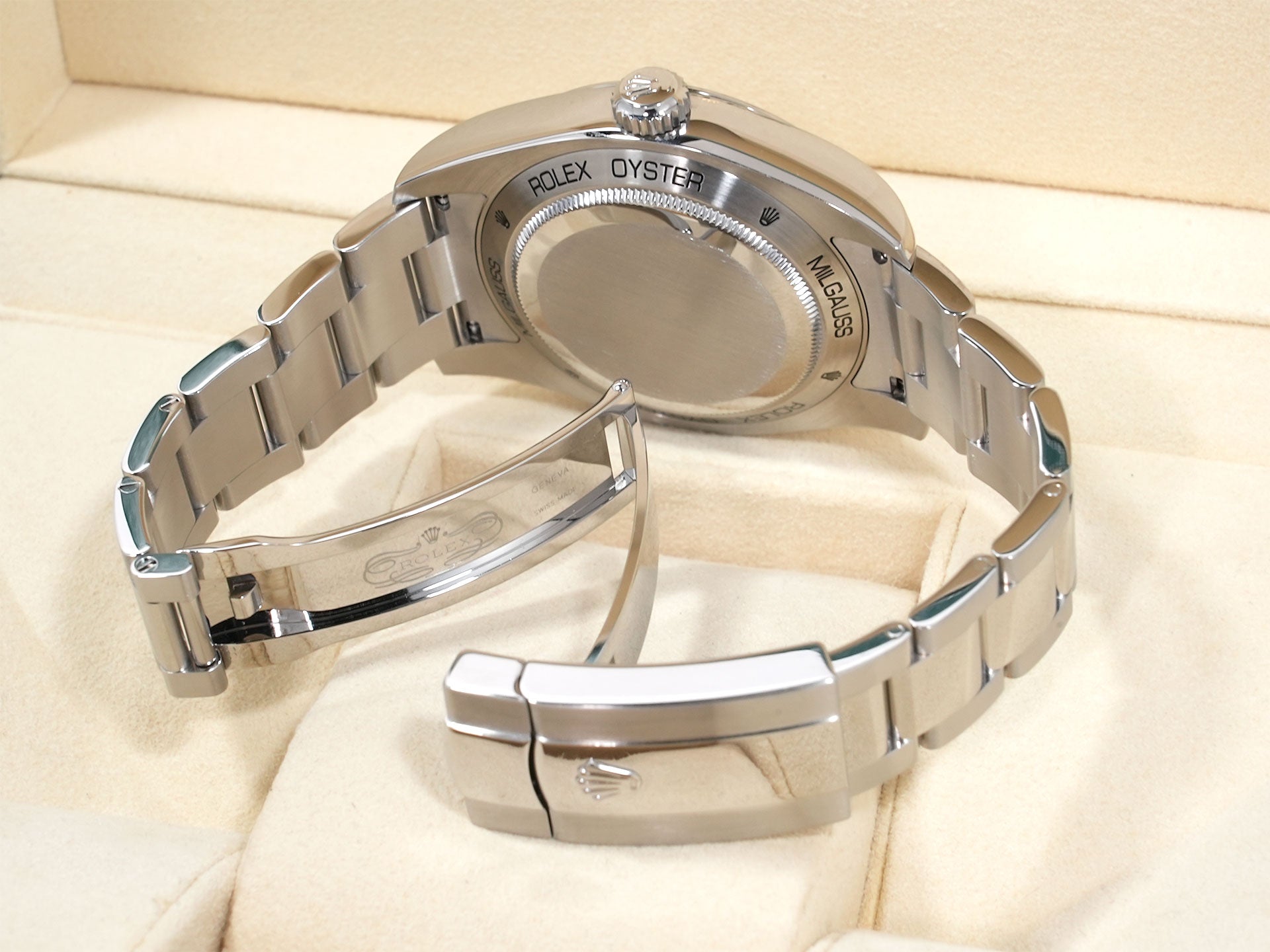 ロレックス ミルガウス Ref.116400 ステンレススチール ホワイト文字盤 中古 dgkwfyqy