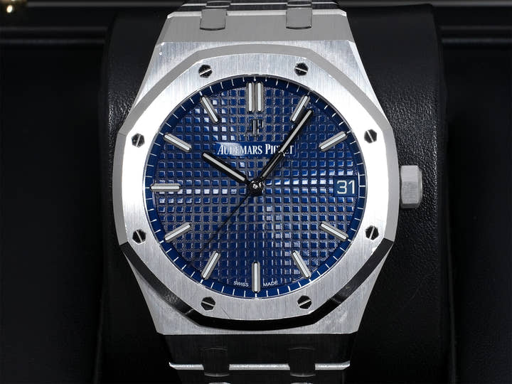 Audemars Piguet Royal Oak Ref.15503BC.OO.1220BC.01 White Gold Blue Dial Pre-owned a3z3zcwo