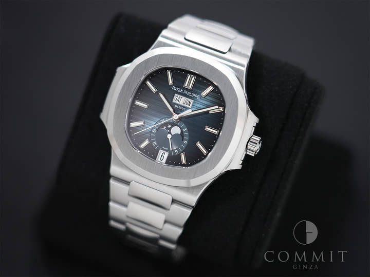 Patek Philippe Nautilus Annual Calendar Moon Phase Ref. 5726/1A-014 Stainless Steel Blue, Black Gradient Dial Excellent Condition rww7cm5q
