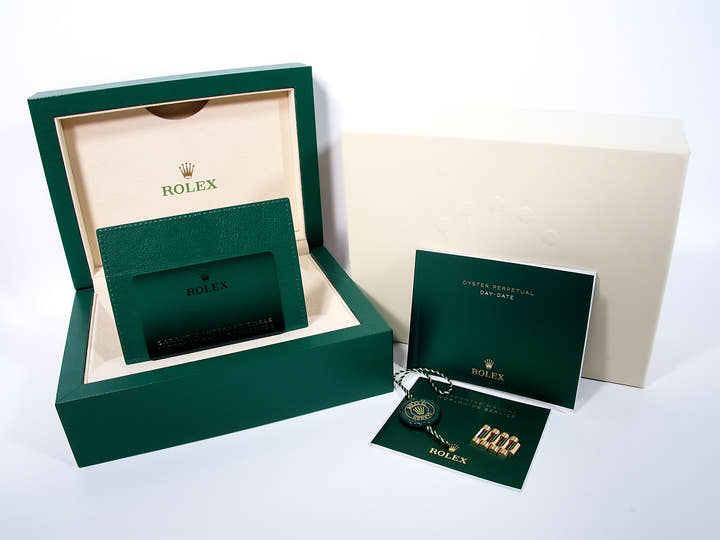 Rolex Day-Date 36 Ref. 128238A Yellow Gold Champagne Dial Near Mint keexwhjc