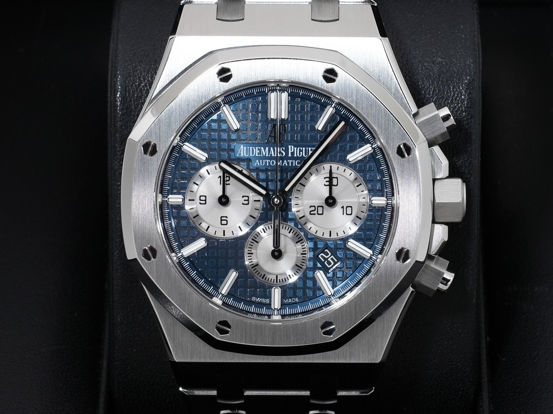 Audemars Piguet Royal Oak Chronograph Ref.26331ST.OO.1220ST.01 Stainless Steel Blue Dial Excellent Condition wxeq6ynq
