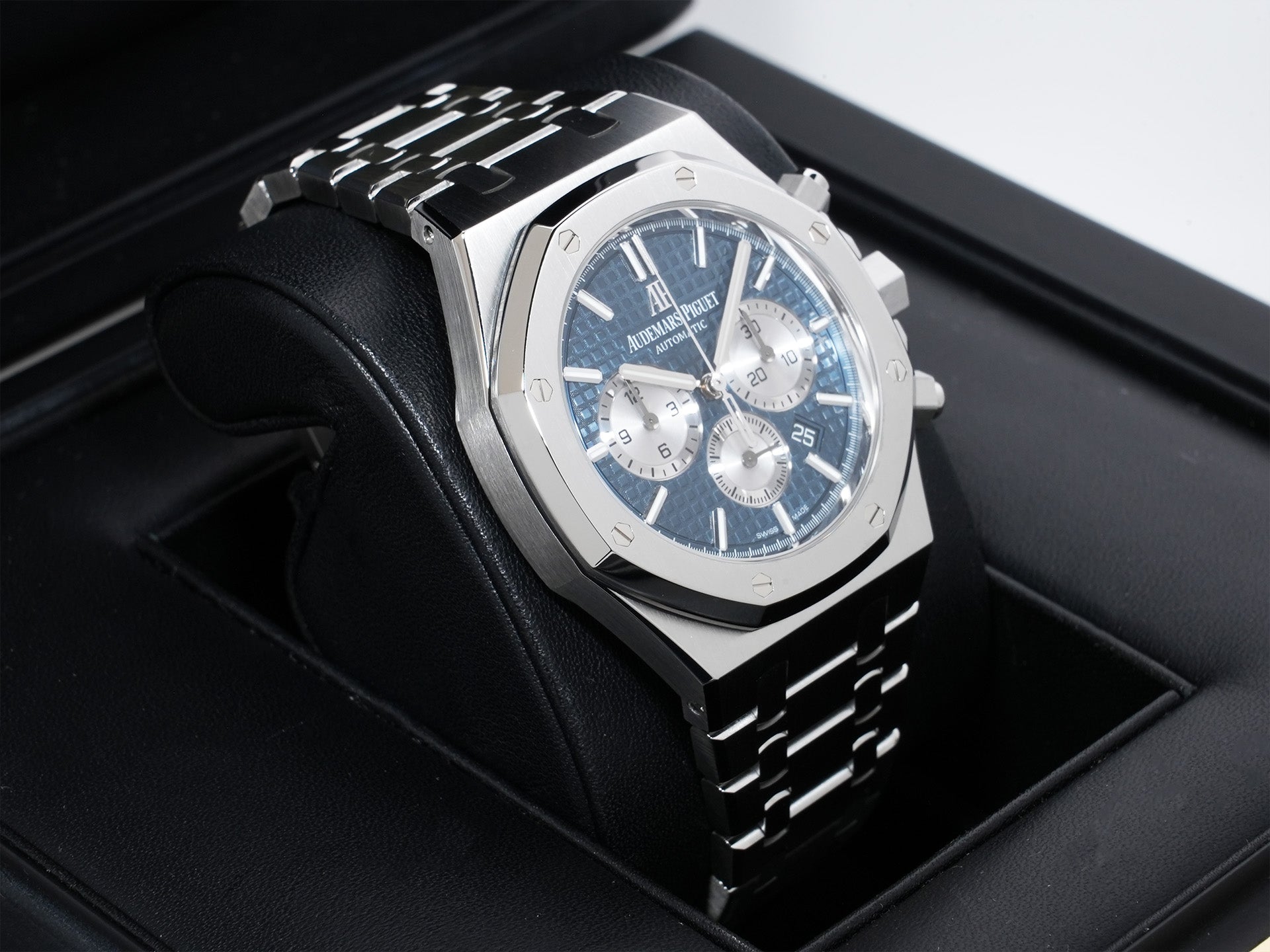 Audemars Piguet Royal Oak Chronograph Ref.26331ST.OO.1220ST.01 Stainless Steel Blue Dial Excellent Condition wxeq6ynq