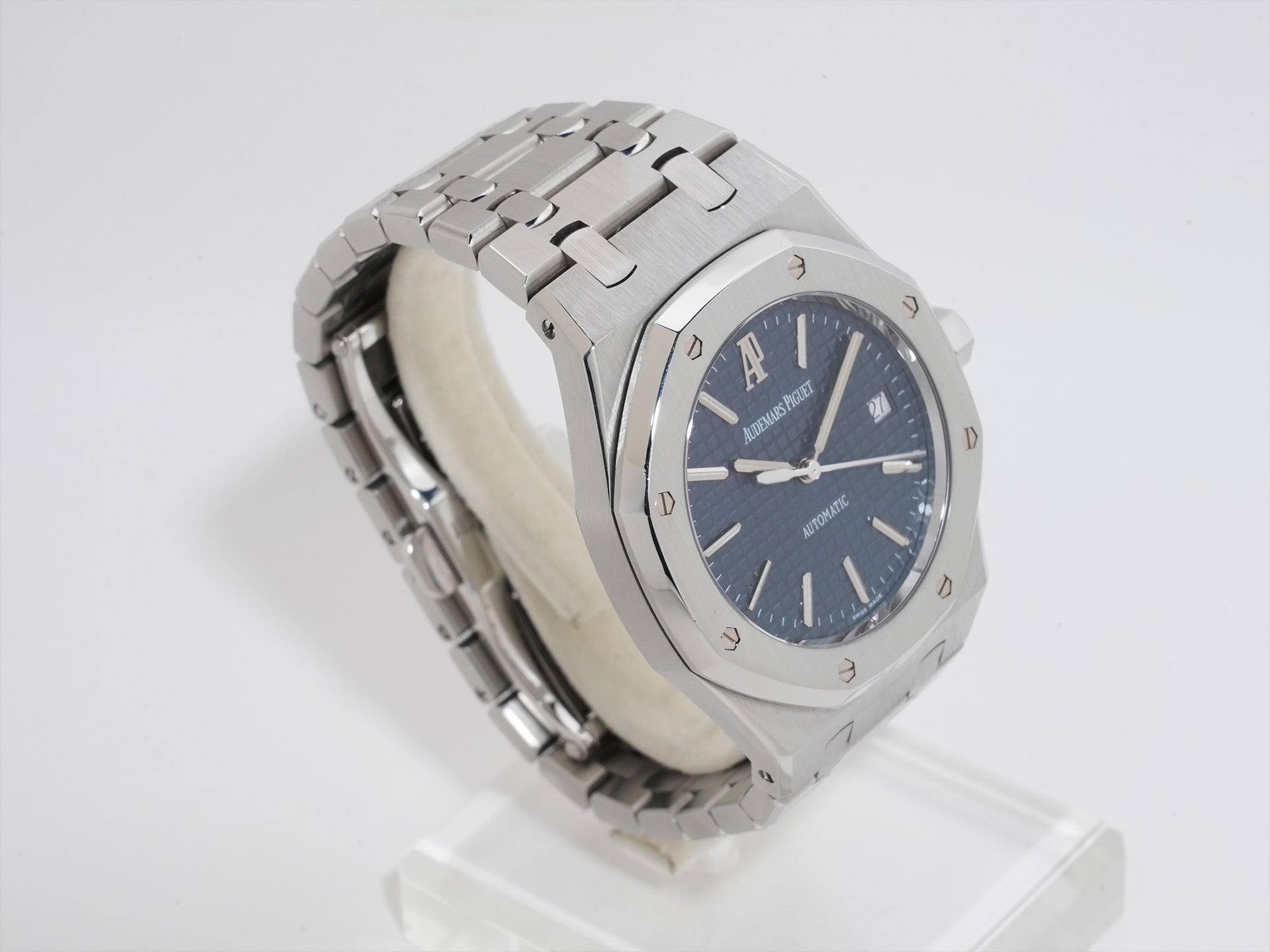 Audemars Piguet Royal Oak Ref.15300ST.OO.1220ST.02 Stainless Steel Blue Dial Excellent Condition 874aofid