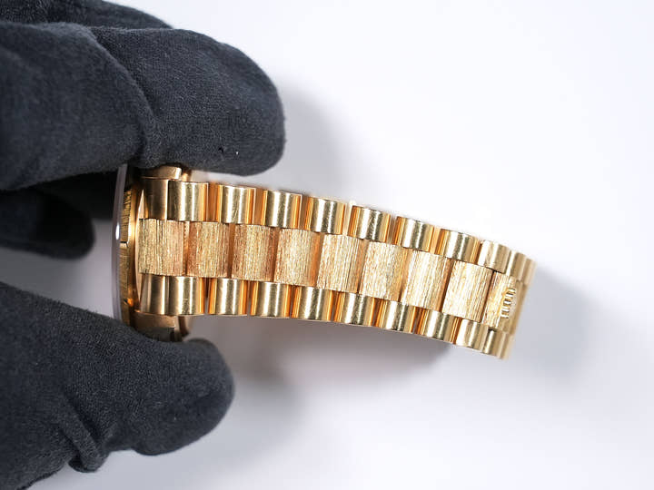 Rolex Day-Date Ref. 18248 Yellow Gold Walnut Dial Pre-owned gz3qvpwn