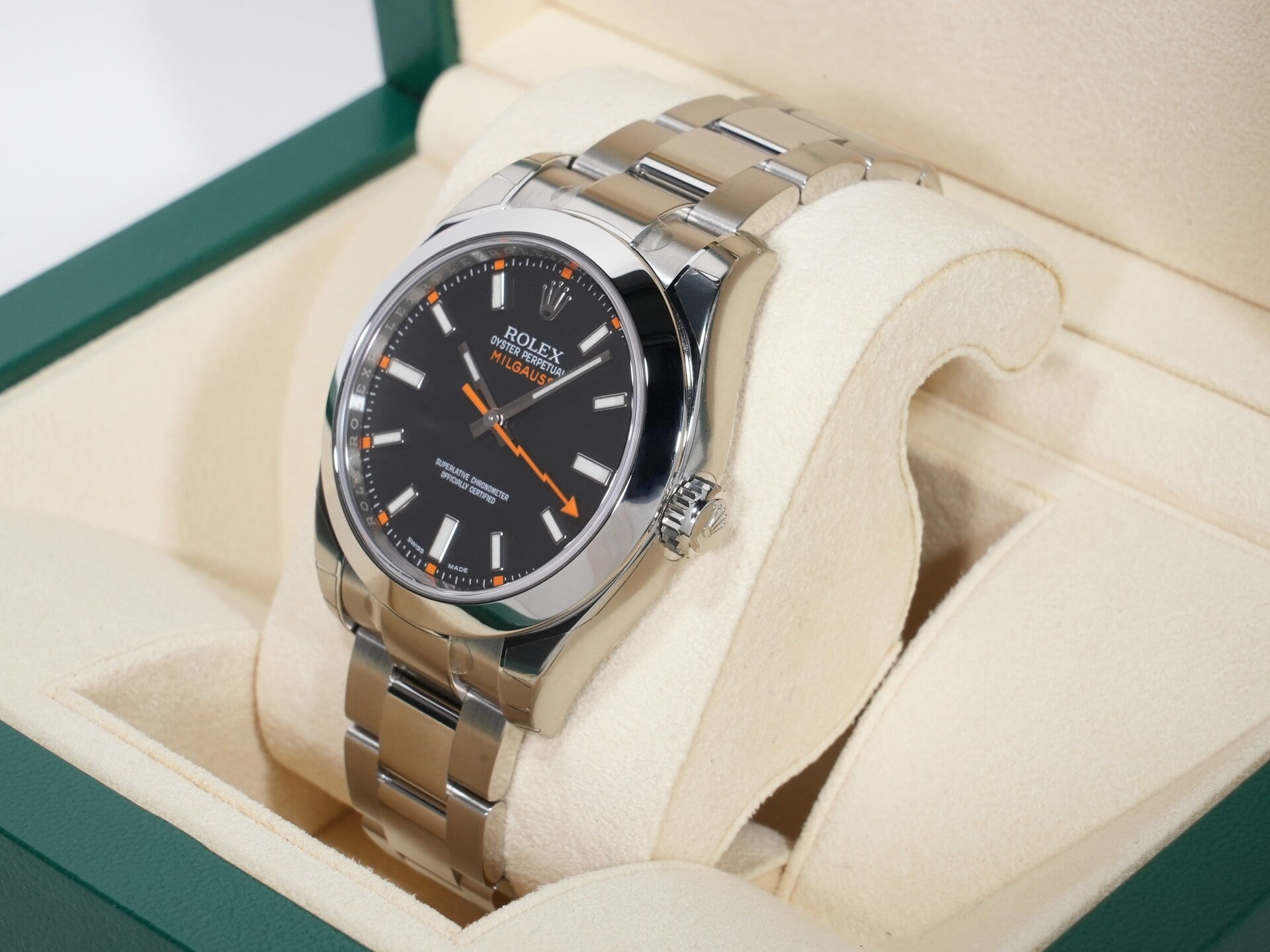 Rolex Milgauss Ref. 116400 Stainless Steel Black Dial Unused i7zv322q