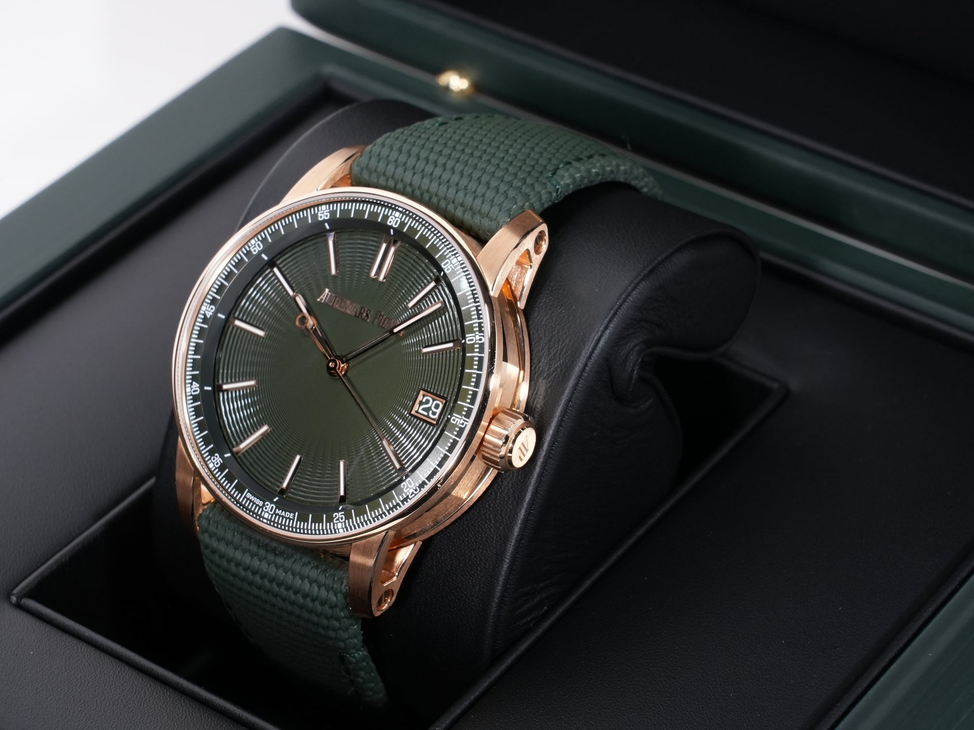 Audemars Piguet CODE 11.59 by Audemars Piguet Ref.15210OR.OO.A056KB.01 Pink Gold Green Dial Excellent Condition h8n5qnre