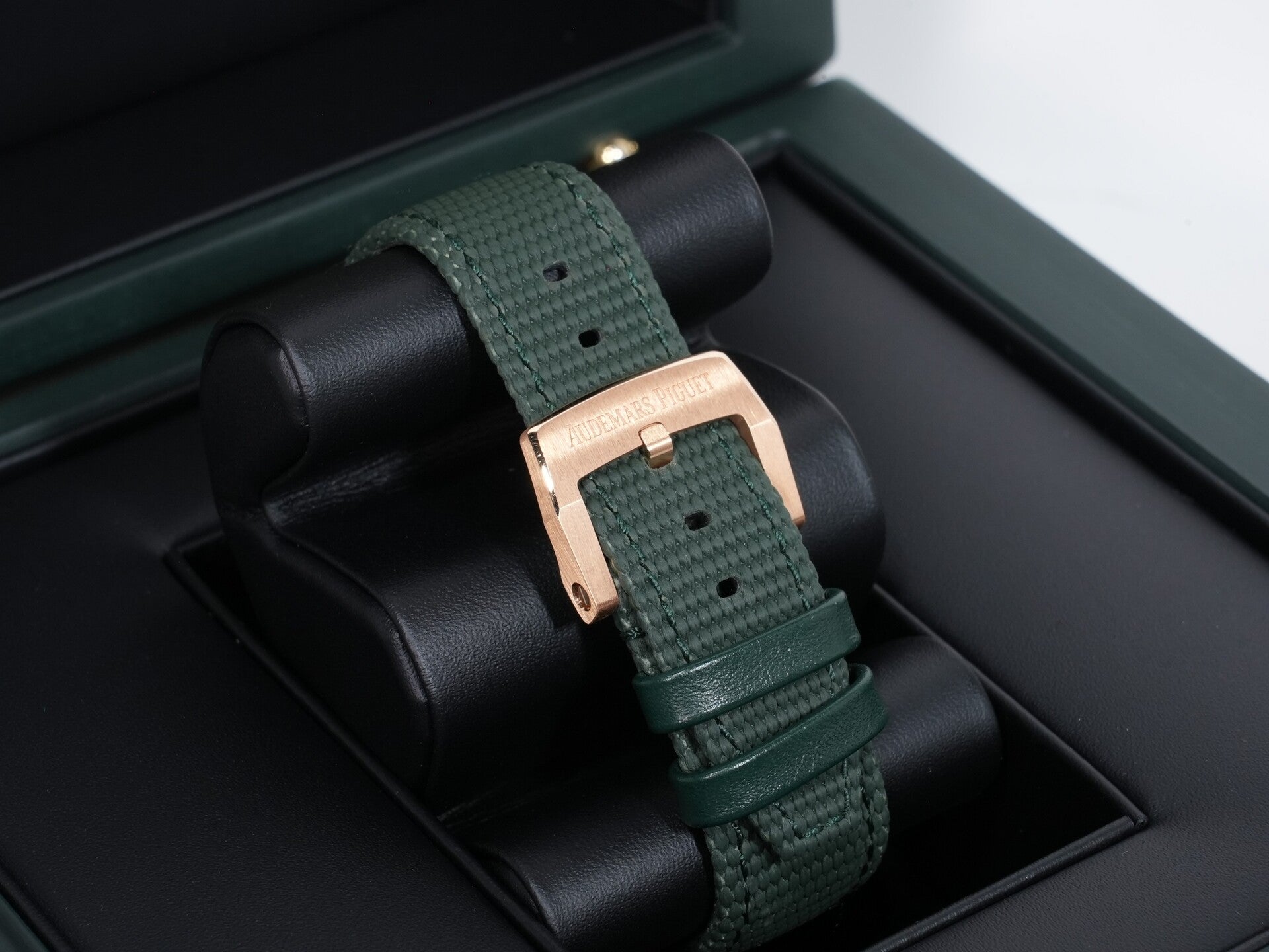 Audemars Piguet CODE 11.59 by Audemars Piguet Ref.15210OR.OO.A056KB.01 Pink Gold Green Dial Excellent Condition h8n5qnre