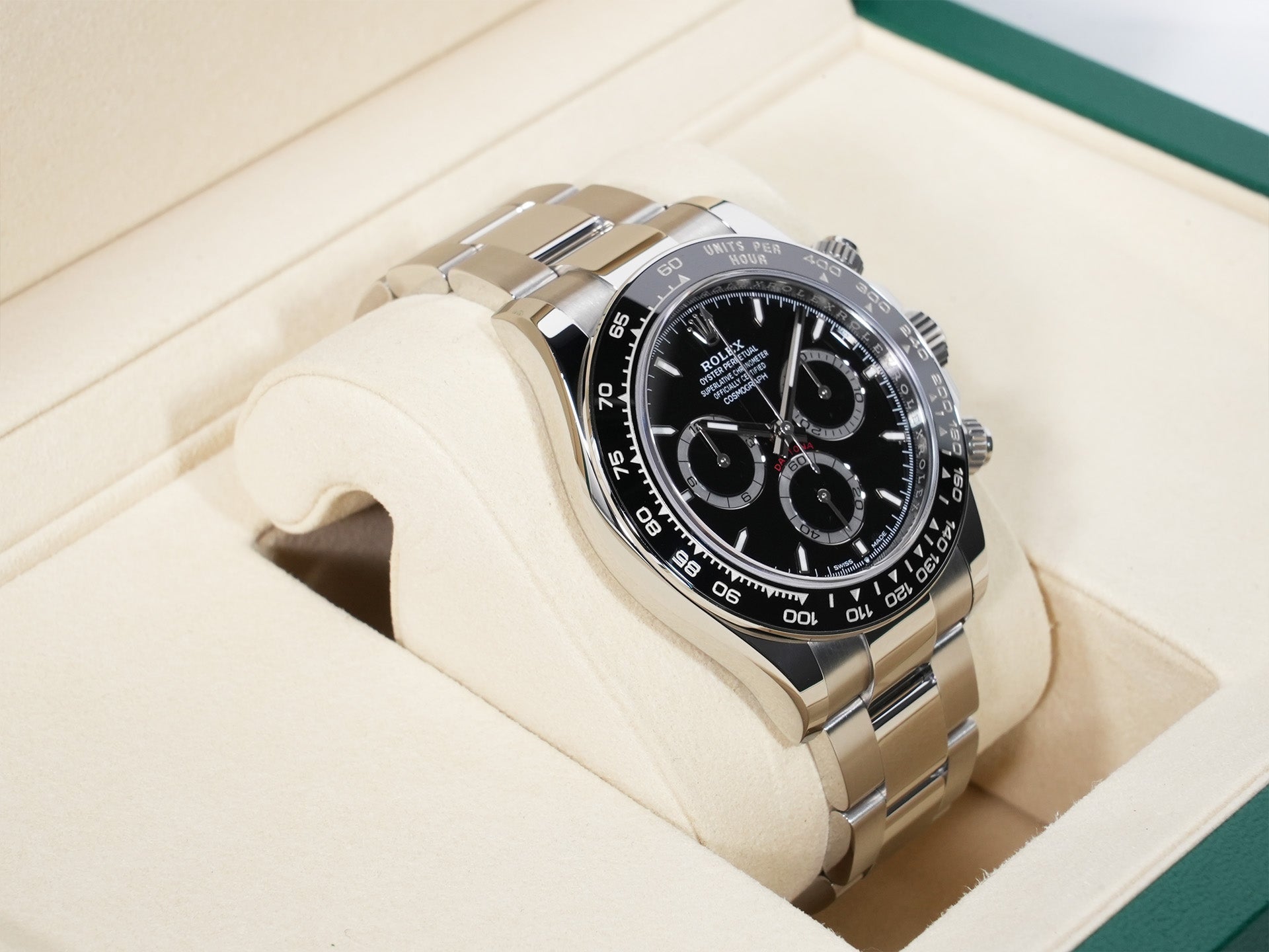 Rolex Daytona Ref. 126500LN Stainless Steel Black Dial Excellent Used Condition f3xkgqne