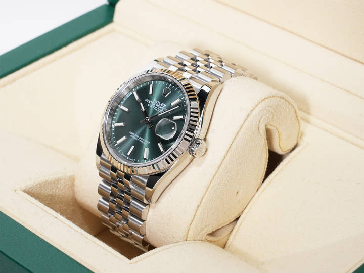 Rolex Datejust 36 Ref. 126234 Stainless Steel/White Gold Mint Green Dial Jubilee Bracelet Excellent Used Condition twbaah6n
