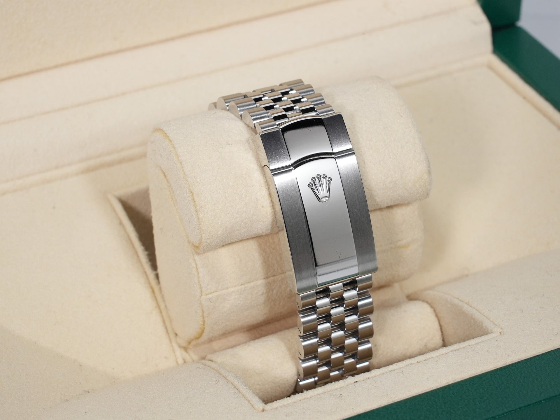 Rolex Datejust 36 Ref. 126234 Stainless Steel/White Gold Mint Green Dial Jubilee Bracelet Excellent Used Condition twbaah6n