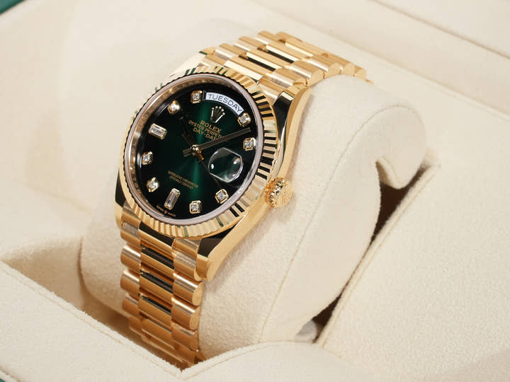 Rolex Day-Date 36 Ref. 128238A Yellow Gold Green Ombre Dial Pre-Owned c4e2867z