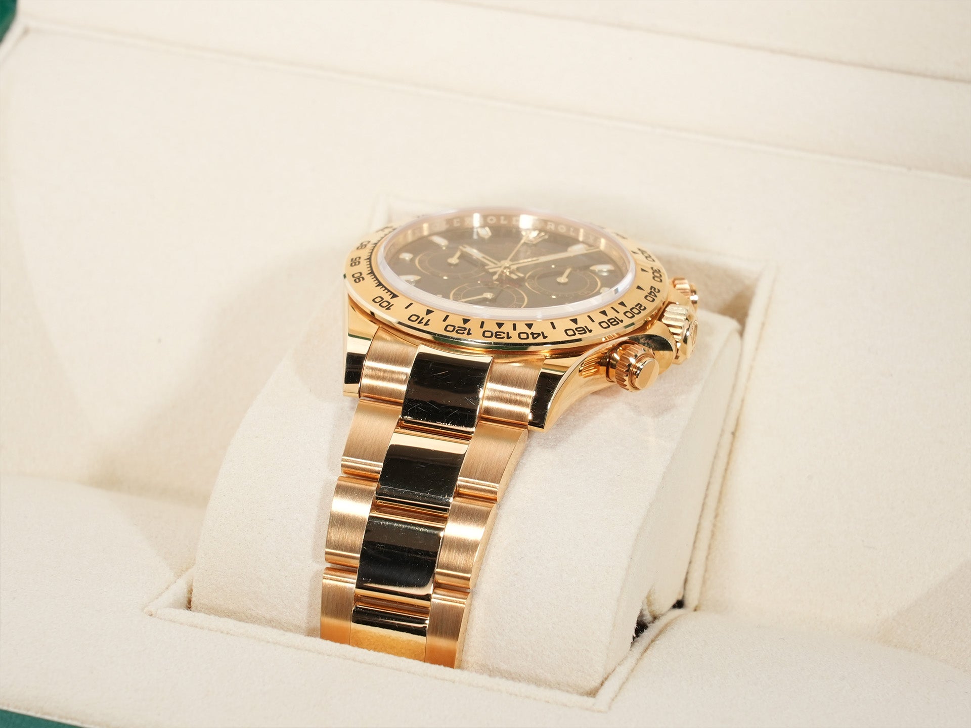ROLEX Daytona Ref. 116508 Yellow Gold Black Dial Used 2t7i4uyk