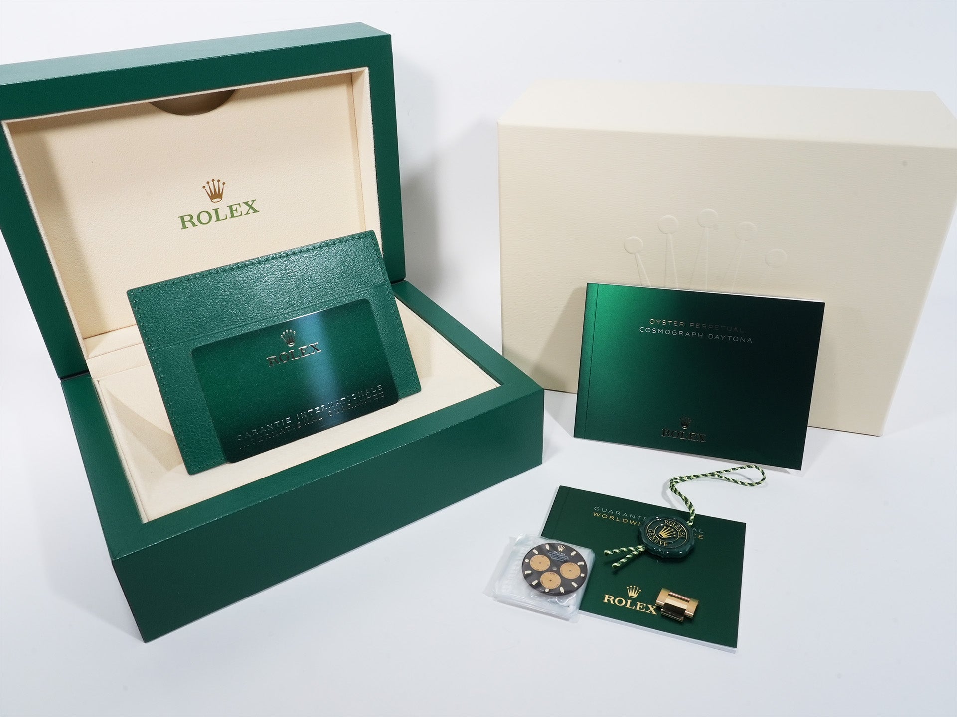 ROLEX Daytona Ref. 116508 Yellow Gold Black Dial Used 2t7i4uyk