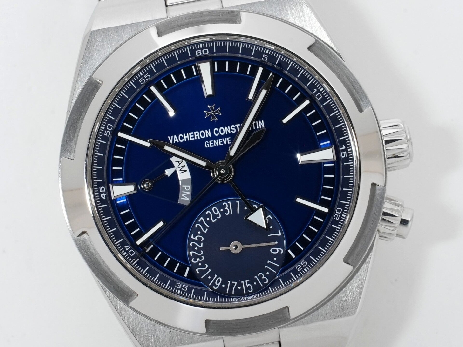 Vacheron Constantin Overseas Dual Time Ref. 7900V/110A-B334 Stainless Steel Blue Dial Used mjfsp6mi