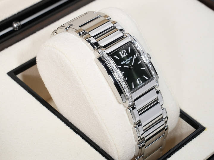 Patek Philippe Twenty-4 Ref.4910/1200A-011 Stainless Steel Olive Green Dial Used 4y78g2nn