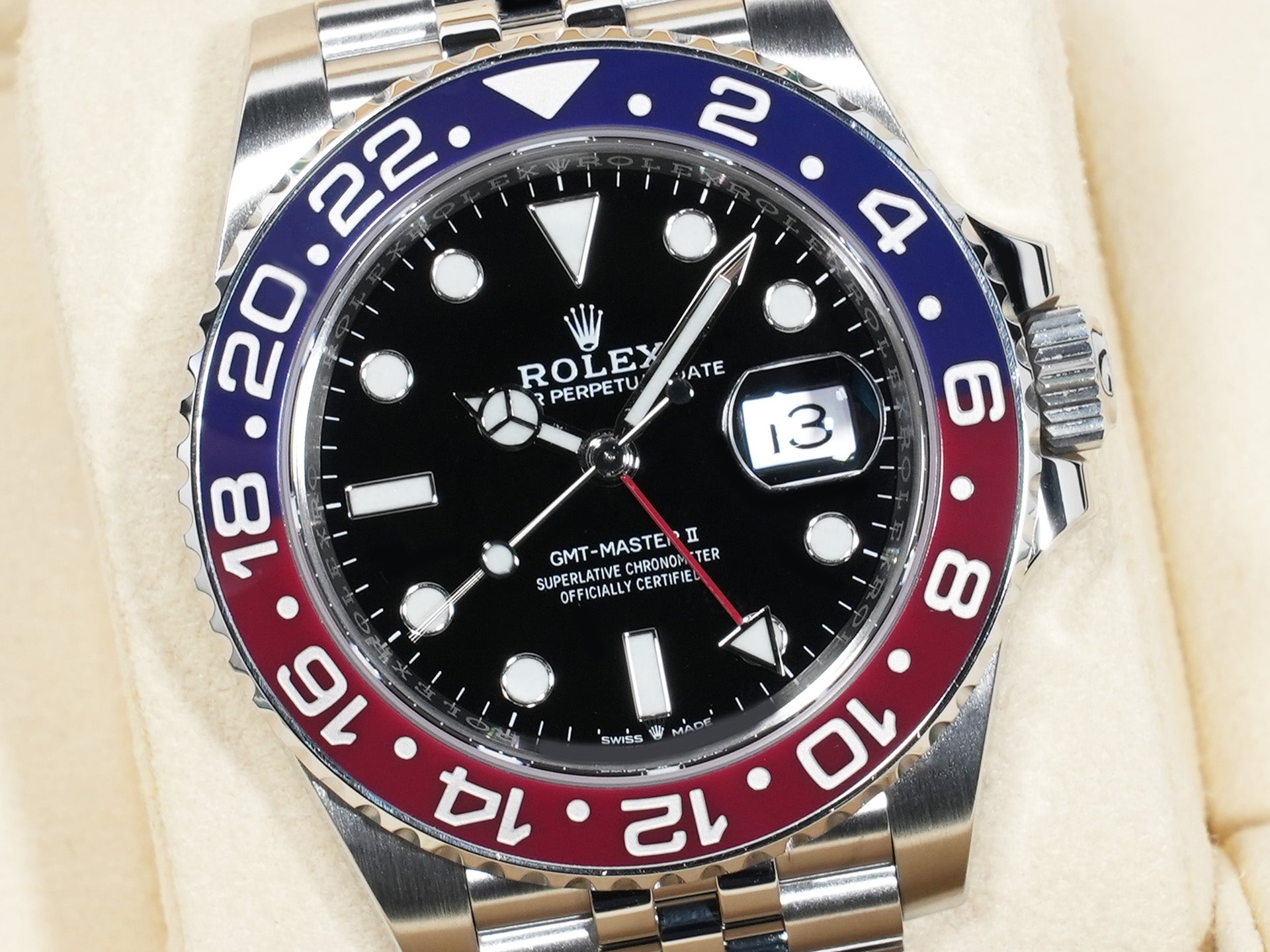 Rolex GMT-Master II Ref. 126710BLRO Stainless Steel Black Dial Jubilee Bracelet Excellent Condition qea8cgmz