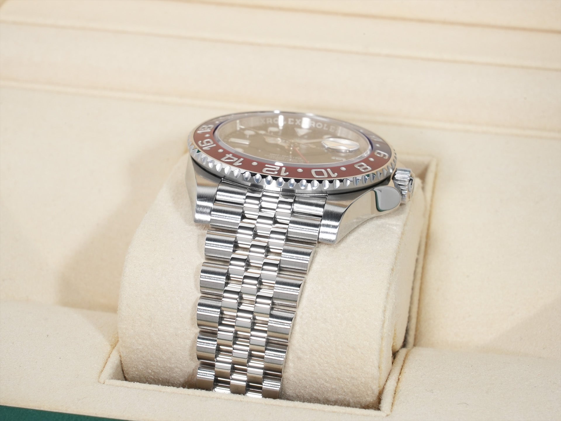 Rolex GMT-Master II Ref. 126710BLRO Stainless Steel Black Dial Jubilee Bracelet Excellent Condition qea8cgmz