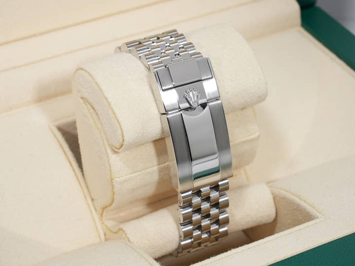 Rolex GMT-Master II Ref. 126710BLRO Stainless Steel Black Dial Jubilee Bracelet Excellent Condition qea8cgmz