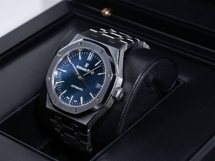 Audemars Piguet Royal Oak Ref.15450ST.OO.1256ST.03 Stainless Steel Blue Dial Excellent Condition cc8coxje