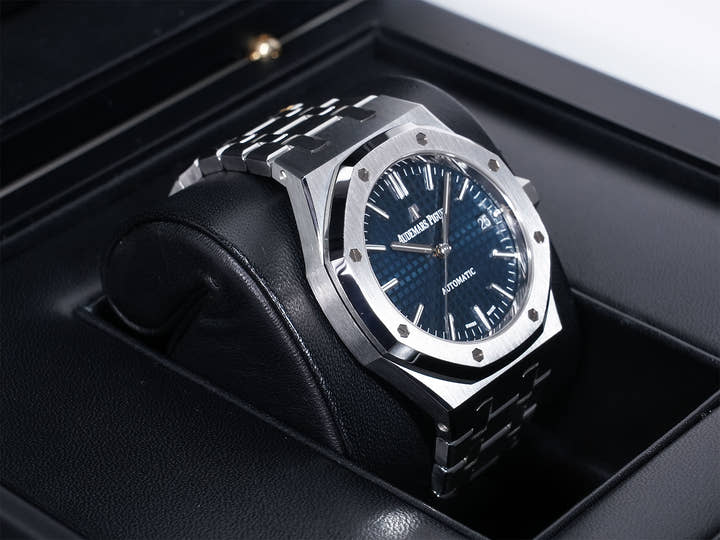 Audemars Piguet Royal Oak Ref.15450ST.OO.1256ST.03 Stainless Steel Blue Dial Excellent Condition cc8coxje
