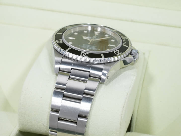 ロレックス サブマリーナー ノンデイト Ref.14060M ステンレススチール ブラック文字盤 中古 upqkcyfa