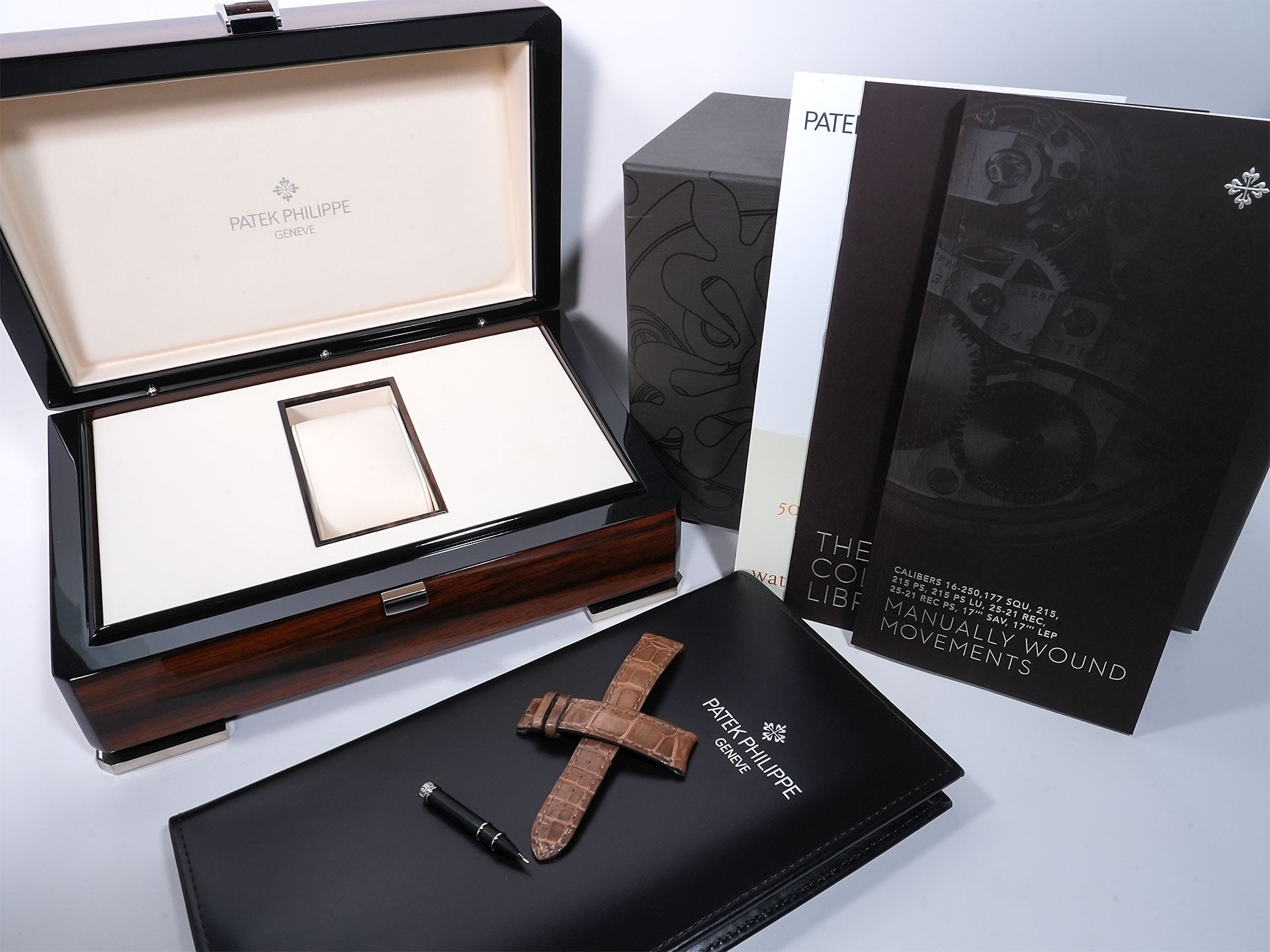 パテックフィリップ コンプリケーション Ref.4968G-010 ホワイトゴールド ホワイトシェル文字盤 中古 wktqnwxa
