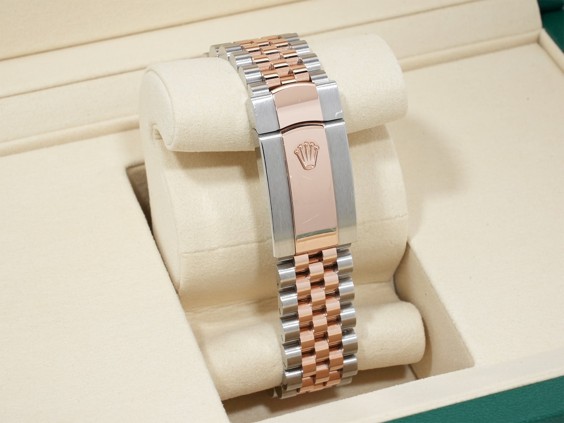 Rolex Datejust 41 Ref. 126331 Stainless Steel/Everose Gold Slate Roman Dial Jubilee Bracelet Used fhujomwu