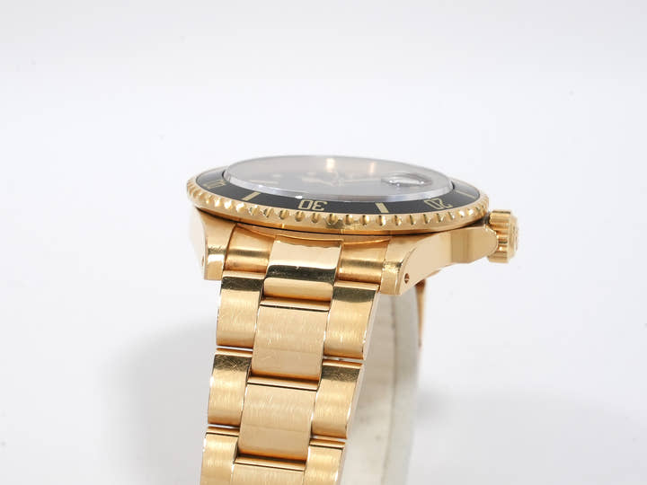 Rolex Submariner Date Ref.16808 Yellow Gold Black Dial Used kz6xee68