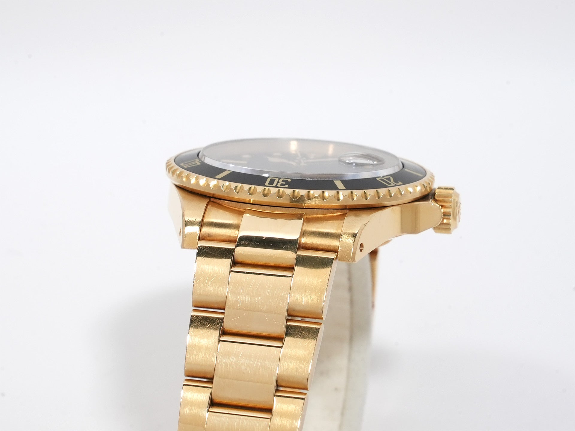 Rolex Submariner Date Ref.16808 Yellow Gold Black Dial Used kz6xee68
