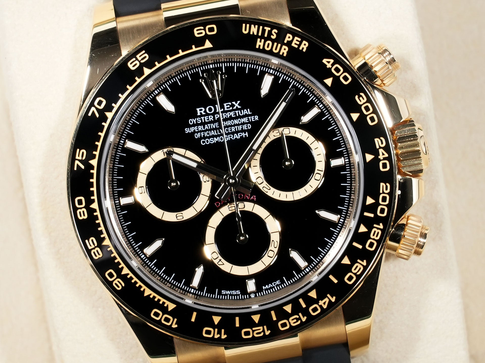 ロレックス デイトナ Ref.126518LN イエローゴールド ブラックxゴールデンカウンターリング文字盤 美中古 nx5wo3an