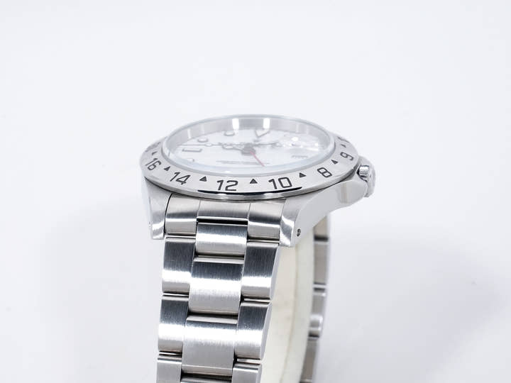 Rolex Explorer II Ref. 16570 Stainless Steel White Dial Oyster Bracelet Used mw3xqjaf