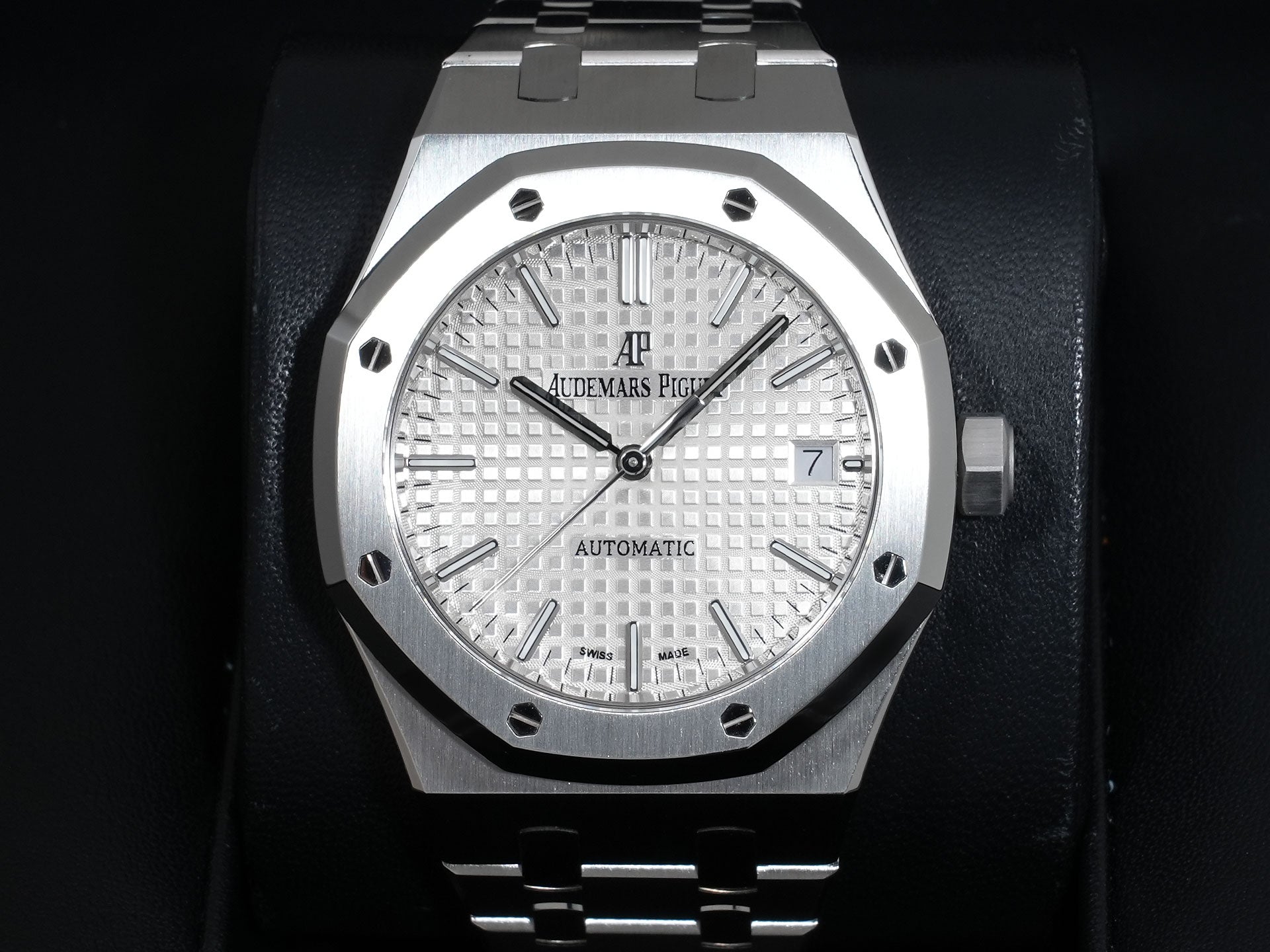 Audemars Piguet Royal Oak Ref.15450ST.OO.1256ST.01 Stainless Steel Silver Dial Excellent Condition y57zxg76
