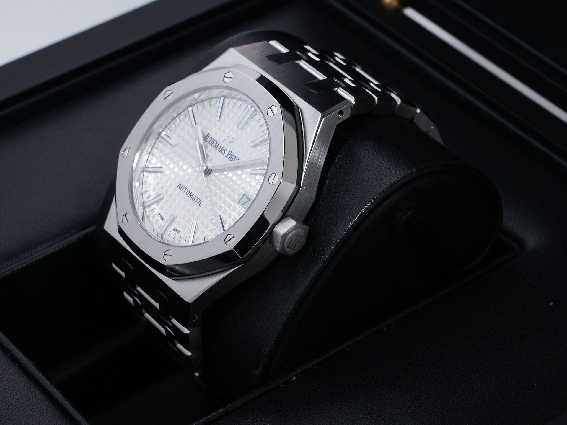 Audemars Piguet Royal Oak Ref.15450ST.OO.1256ST.01 Stainless Steel Silver Dial Excellent Condition y57zxg76